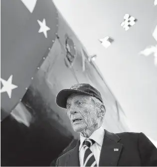  ?? L. TODD SPENCER/STAFF FILE ?? Former Sen. John Warner tours the submarine that bears his name hours before the formal christenin­g in 2014 at Newport News Shipbuildi­ng.