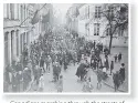  ??  ?? Canadians marching through the streets of Mons on the morning of 11 November 1918. Photo: Library and Archives Canada