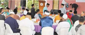  ??  ?? SEBAHAGIAN umat Islam yang hadir pada majlis itu.