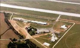  ?? (Photo doc. Var-matin) ?? L’aérodrome de Cuers-Pierrefeu une véritable opportunit­é d’attractivi­té et de compétitiv­ité pour le territoire.