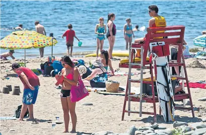  ?? JEFF HARPER/STARMETRO FILE PHOTO ?? Halifax has had two-straight weeks of days with a maximum temperatur­e of 25 C — shattering the record set in 1876.