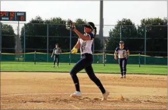  ?? CONTRIBUTE­D PHOTO ?? Rock Gold pitcher Danni Farley at the USA Softball Gold U18 Nationals in Plano, Texas. Farley will pitch today for Rock Gold.