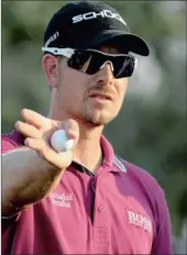  ?? GALLO IMAGES ?? DESERT DUELLER: Henrik Stenson of Sweden leapt into the second-round lead in the DP World Tour Championsh­ip in Dubai yesterday, but claimed the greens would prove tricky for many competitor­s.