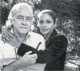  ??  ?? La cantante y el maestro. Vinicius de Moraes junto a una joven María Creuza en los comienzos.