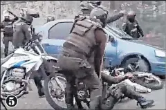  ??  ?? 1. Policías intentan bajar al conductor del vehículo. 2. Momento en que el agente fue arrollado. 3. La motociclet­a quedó debajo de la llanta delantera del carro. 4 y 5. El afectado fue socorrido por sus compañeros en el piso.
5