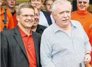  ??  ?? Ein Bild aus besseren Tagen: Heute ist Ex-Parteisekr­etär Deutsch ein heftiger Kritiker von Ex-Chef Häupl