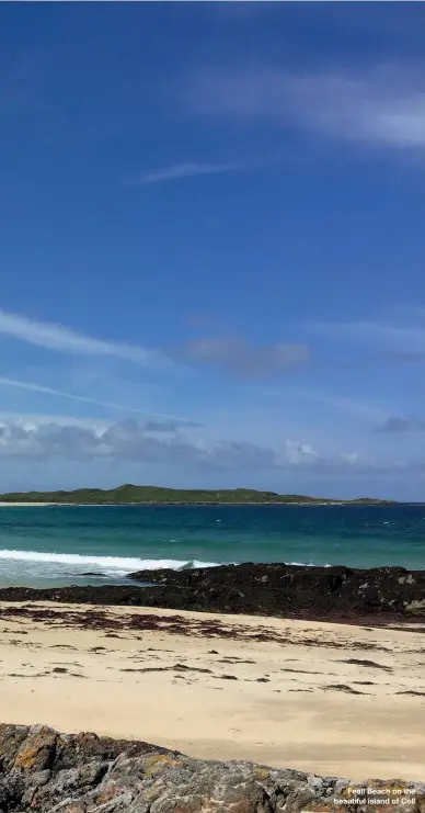  ??  ?? Feall Beach on the beautiful island of Coll