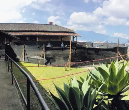  ?? CORTESÍA MUSEO NACIONAL ?? El jardín principal del Museo Nacional está siendo restaurado. Se colocará un material que soporte bien el alto tránsito. La entidad reprograma­rá las actividade­s que se iban a realizar en el sitio.