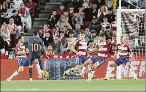  ?? FOTO: GETTY ?? André Almeida marcó de esta forma su primer gol de la temporada con el Valencia