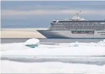  ?? FOTO: CRYSTAL CRUISES ?? Die luukse passasiers­kip Serenity Crystal was pas die eerste van sy grootte wat die gevaarlike vaart deur die Noordweste­like Deurvaart, tussen die Stille en Atlantiese Oseaan via die Arktiese Oseaan, voltooi het. Dit was vanweë die ongekende inkrimping...