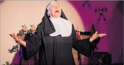  ?? PHOTO / SHARRON BETTS ?? Donna Drummond as Sister Mary Robert Anne singing about her Christmas wish.