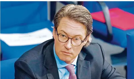  ?? FOTO: CHRISTIAN SPICKER/IMAGO IMAGES ?? Verkehrsmi­nister Andreas Scheuer (CSU) steht wegen der geplatzten Pkw-Maut mächtig unter Druck.