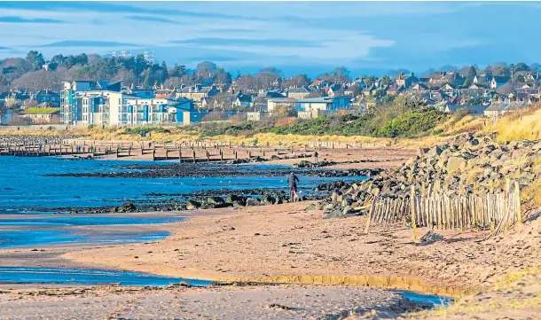  ??  ?? ON THE WATERFRONT: Police had to move in when about 50 youngsters held a party on Monifieth beach on Friday night, with three people arrested.