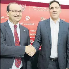  ?? FOTO: EFE ?? El presidente Castro, junto a Berizzo El nuevo técnico del Sevilla tiene el listón alto