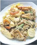  ?? ?? PRAwN Pad Thai or Pad Thai Goong.