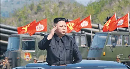  ?? KCNA / VÍA REUTERS ?? Líder norcoreano. Según las investigac­iones, los ciberespía­s de Kim Jong-un han recibido entrenamie­nto en la China y en Estados Unidos.