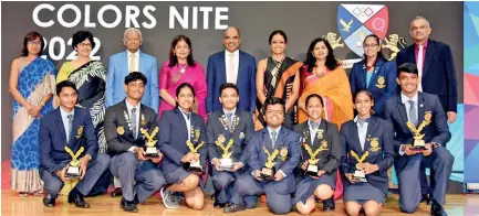  ?? ?? Winners of the Golden Eagle award with the Chief Guest, Directorat­e, Principals and the Team Leader Sports Developmen­t