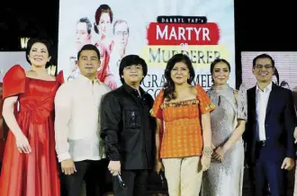  ?? ?? Martyr or Murderer stars (from left) Ruffa Gutierrez (as Imelda Marcos), Cesar Montano (as Ferdinand Marcos Sr.), director Darryl Yap, creative consultant Sen. Imee Marcos, Cristine Reyes (as Imee Marcos) and former Manila Mayor Isko Moreno (as Ninoy Aquino) during a mediacon for the film.