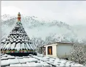  ?? HT PHOTO ?? Kinnaur received fresh snowfall. The spring snow damaged apple orchards in the district.