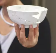  ??  ?? Fig 2: True-porcelain bowl made in 1771 in Philadelph­ia