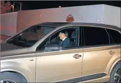  ??  ?? SERIO. Lopetegui, saliendo ayer de Valdebebas tras llegar a Madrid.