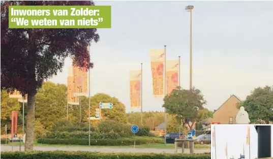  ?? FOTO ZB ?? De aanvraag voor de vergunning werd uitgehange­n op de rotonde. “We zagen die affiche pas toen we onze borden gingen zetten voor ons debat”, klinkt het bij de dorpsraad.