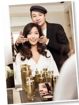  ??  ?? CHARLOTTE HWANG LEARNS HOW TO CREATE A DEWY, NATURAL LOOK FOR HER WEDDING DAY FROM MAKEUP ARTIST GARY CHUNG