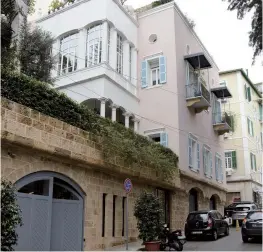  ?? Yomiuri Shimbun photos ?? Far above: Carlos Ghosn
Above: Carlos Ghosn’s residence is seen in Beirut on Dec. 23.