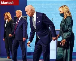  ??  ?? Il dibattito Martedì 29 settembre Donald Trump è volato con Melania a Cleveland, in Ohio, per il primo dibattito con il candidato democratic­o Joe Biden