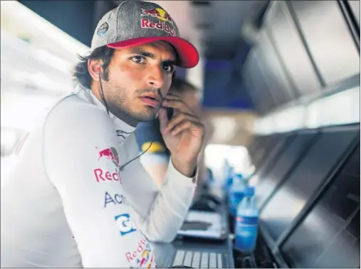  ??  ?? VALORADO. Los buenos resultados en Toro Rosso respaldan a Carlos Sainz, que quiere dar el salto a Red Bull o a un equipo grande en 2018.