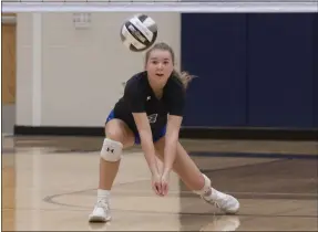  ?? JENNIFER FORBUS — FOR THE MORNING JOURNAL ?? Midview’s Avery Pelcko digs down to make a bump.