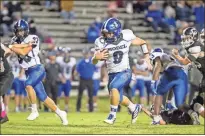  ?? Steven Eckhoff, File ?? Model quarterbac­k Sam Silver rushes up the middle against the Coosa Eagles on Oct. 16. Silver threw Model’s only touchdown pass of the night in a 42-7 loss at Fannin County on Oct. 30.