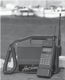  ?? Ericsson Bild: ?? Ericsson Hotline kom 1989 och vägde runt fyra kilo.