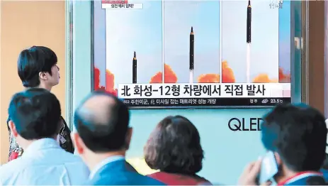  ?? FOTO:AP ?? El vie¿nes Pyongyang lanzó un misil; a la .¿óxima, Estados Unidos advie¿te, hab¿á una ¿es.uesta contundent­e a Co¿ea del No¿te.