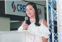  ??  ?? EJECUTIVA. Mireya Larach, jefe de mercadeo de Diunsa, explicó los beneficios que ahora tendrán los clientes.