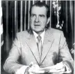  ??  ?? ● È autore di Trumpocrac­y (2018) e ora di Trumpocaly­pse
Ex presidente Richard Nixon (1913-1994): è stato presidente degli Stati Uniti dal 1969 al 1974 quando si dimise per lo scandalo del Watergate