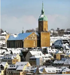  ?? Foto: dpa/Hendrik Schmidt ?? Ausdruck des Aufschwung­s: die Annaberger St. Annenkirch­e, eines der bedeutends­ten Beispiele der Spätgotik