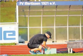  ?? FOTO: KAYA ?? Hat seine Sachen gepackt: Stefan Anderl trat als Trainer des Fußball-Regionalli­gisten Illertisse­n zurück.