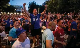  ?? Images ?? Rangers fans sing songs in Seville, where 100,000 are expected to congregate for the Europa League final against Frankfurt on Wednesday. Photograph: Pablo Blázquez Domínguez/Getty
