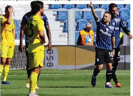  ?? ANSA ?? Alejandro Gomez, 32 anni, l’attaccante festeggia il secondo gol nerazzurro che riporta in vantaggio l’Atalanta sul Cagliari