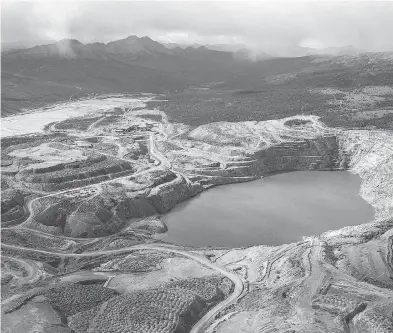  ?? PETER MATHER ?? The Faro Mine, now abandoned, operated from 1969 to 1998, and now Ottawa is on the hook for the cleanup.