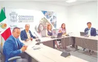  ?? /Foto: Catalina Reyes ?? Los diputados de la Comisión de Justicia también desecharon dos propuestas de Morena que quedaron rebasadas.