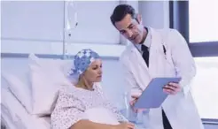  ?? ISTOCK Y CORTESÍA DE LA DOCTORA ?? Peligro. El riesgo de muerte cardíaca es mayor que el de recurrenci­a del cáncer.