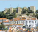  ??  ?? Uzdignuta nad gradom Tvrđava Castelo de Sao Jorge samo je dio ostavštine Maura koji su stoljećima vladali gradom