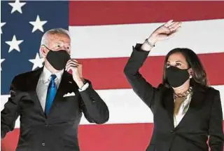  ?? AFP ?? Joe Biden (i) y su vicepresid­enta, Kamala Harris, en un acto en agosto en Wilmington, Delaware.