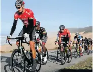  ??  ?? SCENIC ROUTE: The Herald Continenta­l Cycle Tour is great for spectators, as well as participan­ts