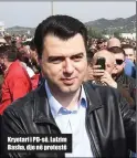  ??  ?? Kryetari i PD- së, Lulzim Basha, dje në protestë