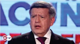  ??  ?? El candidato a la presidenci­a de Perú, César Acuña, tiene apenas 3% de intención de voto, según las últimas encuestas. ¿Quiere con su queja llamar la atención del electorado?