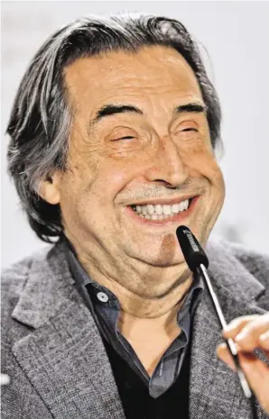 ??  ?? „In meinem Inneren bin ich ein Komiker“, gesteht Riccardo Muti.