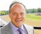  ?? HANS PENNINK/ASSOCIATED PRESS ?? Larry Collmus, a Mount Saint Joseph graduate, has been calling races since 1985, starting at Bowie Race Track. Some of his most memorable race calls are weather-related.